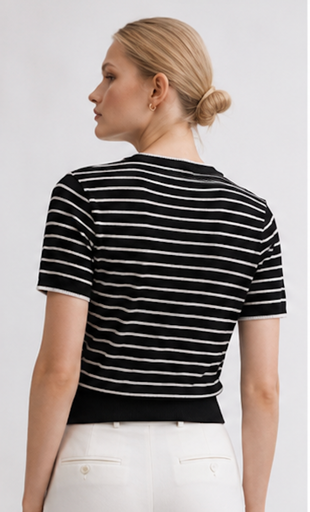 Black and white striped Short Sleeve Knit Sweater, DIVIDED H&M – Size XS