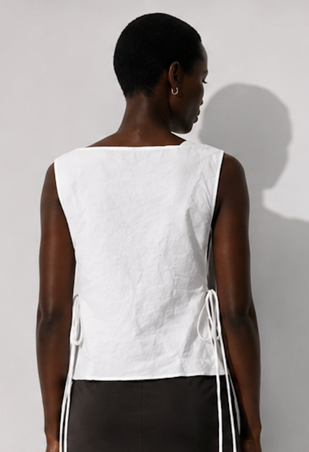 White Top with Ruched Sides, WEEKDAY – Size 34