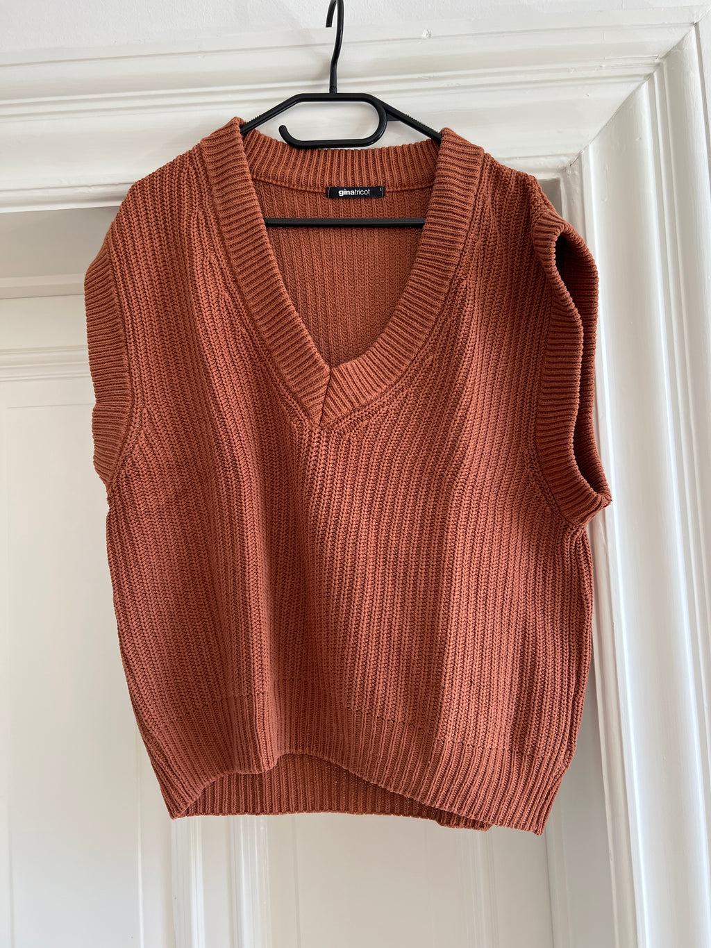 Oversized vest - front