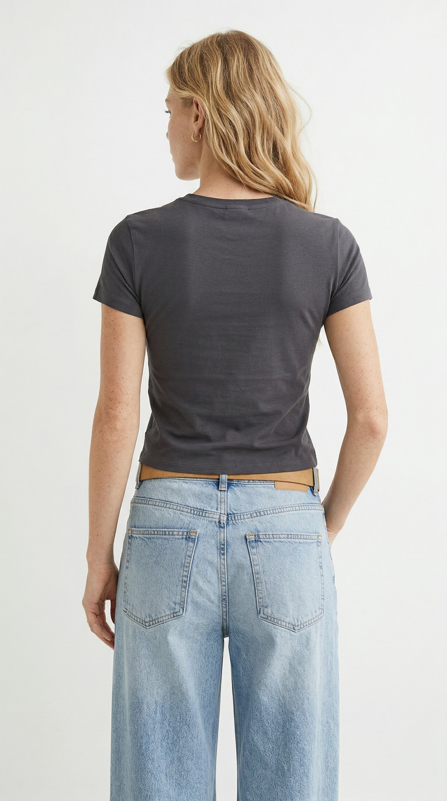 AI-generated model image (back) — ASTA