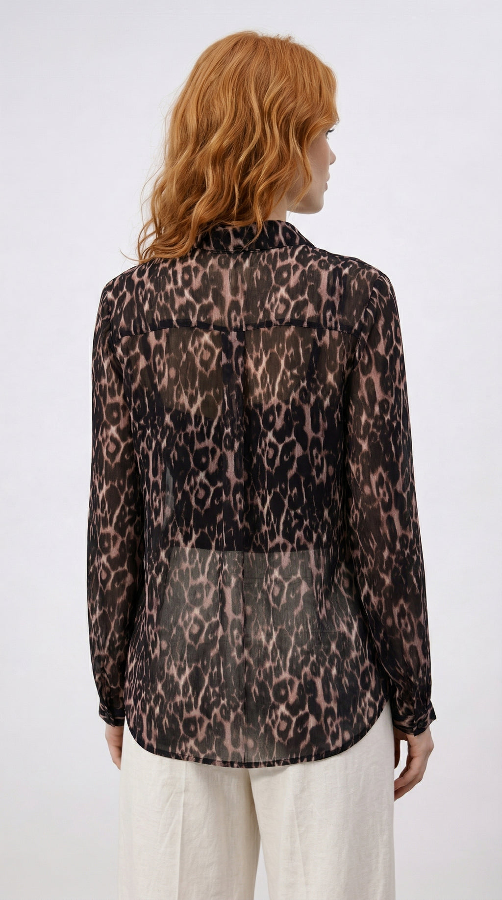 AI-generated model image (back) — ALMA